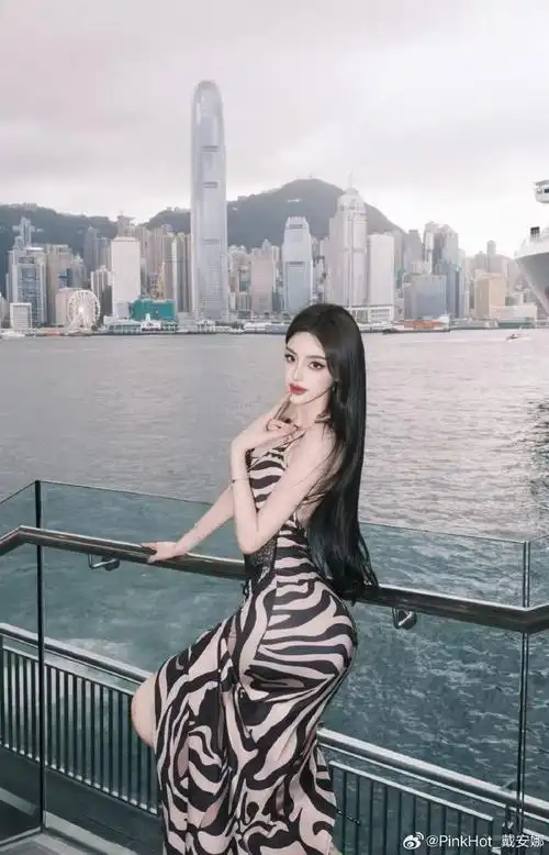喜剧片库封面